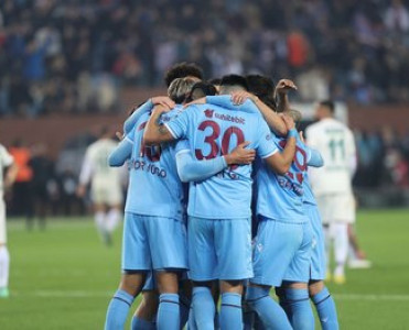 Başakşəhər xal itirdi, Trabzonspor'dan qələbə