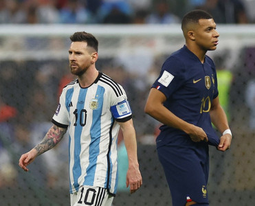 Lionel Messi dünyada ilin idmançısı seçildi