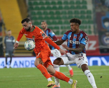 Çempion 5 cavabsız qola üzüldü