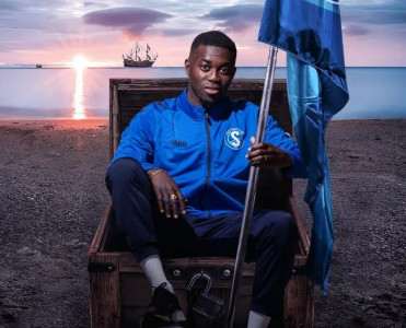 Səbail'də yeni hücumçu