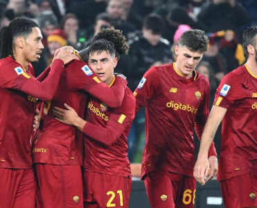 Roma Fiorentina'ya qalib gəldi