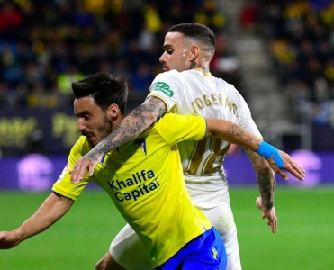 Kadis və Elçe'dən heç-heçə