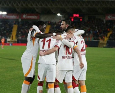 Qalatasaray 1/4 finalda!