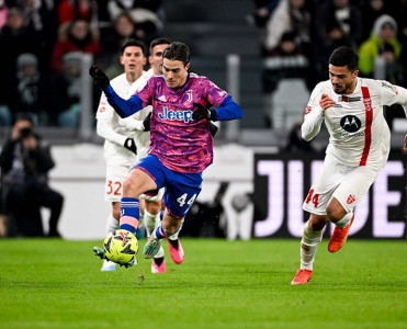 Yuventus da 1/4 finala yüksəldi