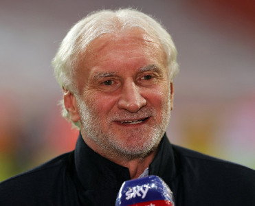 Rudi Föller yenidən milli komandada