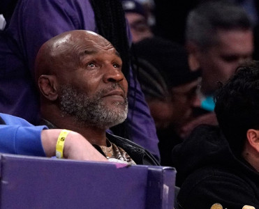 Məni vəhşicəsinə zorladı - Tayson qalmaqalla üzləşdi