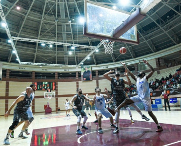 Bir oyun təxirə salındı, tura Bakıda yekun vuruldu