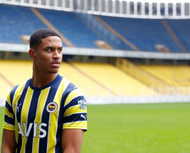 Fənərbaxça'dan 6 milyon avroluq transfer