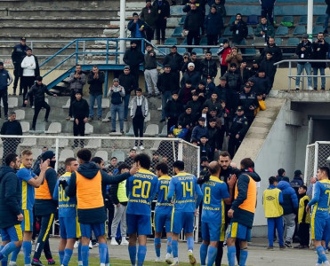 Azarkeşlər Kəpəz rəhbərliyini istefaya çağırdılar