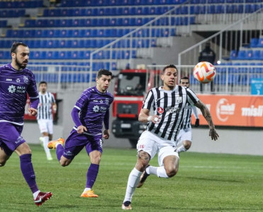 Zirə'də məhsuldar heç-heçə, Neftçi'dən inamlı qələbə