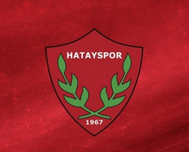 Hatayspor klubunun idman direktoru və futbolçusu dağıntılar altında