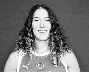 Milli üzvü zəlzələnin qurbanı oldu