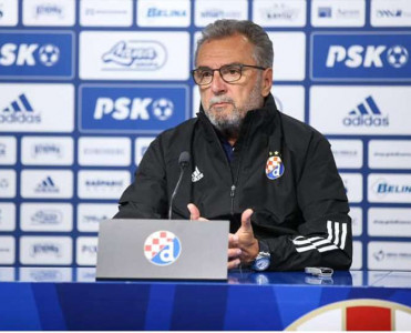 Baş məşqçi Emreli'nin Konyaspor'a keçidindən danışdı