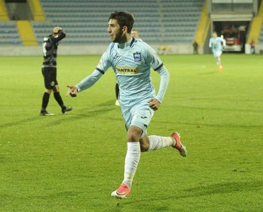 Zirə'nin futbolçusu Səbail'də
