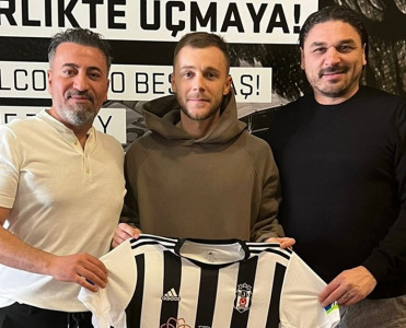 Beşiktaş'da bir yeni futbolçu, bir ayrılıq