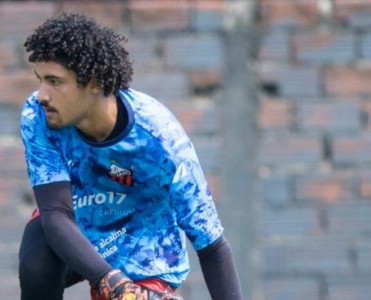 Braziliyalı qapıçı evində ölü tapıldı