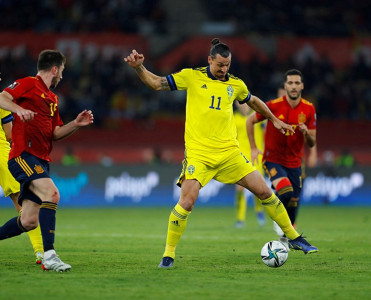 İbrahimoviç Azərbaycan millisi ilə oyunda çıxış edə bilər