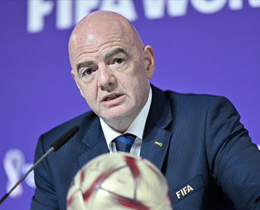 Infantino yenidən FİFA prezidenti seçildi