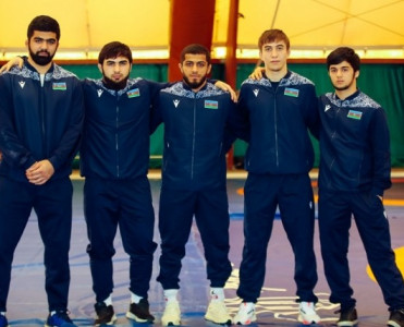 Azərbaycanın 3 sərbəst güləşçisi AÇ-nin finalında