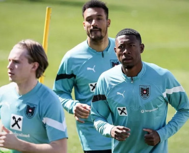 Millimizin rəqibində daha iki itki