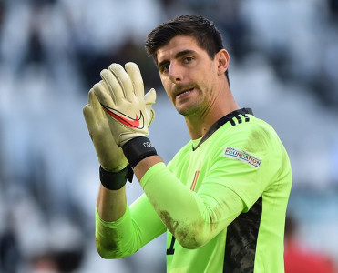 Real'ın qapıçısı millini tərk etdi