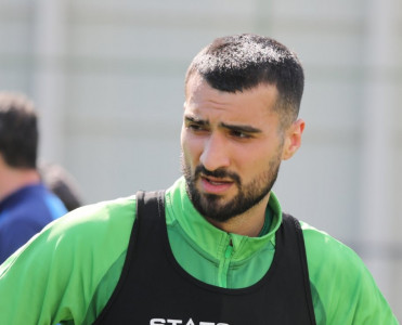 Mahir Emreli zədəsini sağaltdı