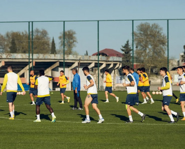 Kəpəz yeni məşq mərkəzində ilk məşqə çıxdı