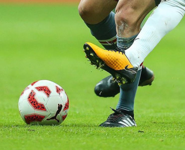 Türkiyədə iki futbolçu oyun alqı-satqısına görə saxlanıldı
