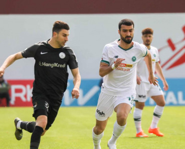 Emreli oynadı, Konyaspor səfərdən 1 xalla döndü