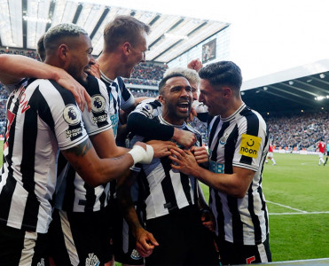 Mançester Yunayted səfərdən xalsız döndü