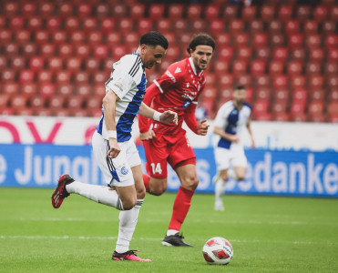 Renatlı Qrasshopper evdə uduzdu