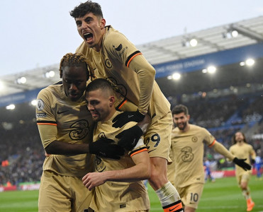 Çelsi aparıcı futbolçuları ilə yollarını ayırır