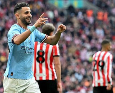 Mançester Siti darmadağınla finalda!