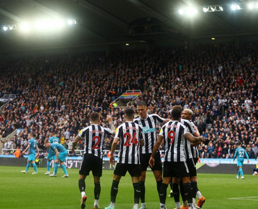 Tottenhem səfərdə darmadağına üzüldü