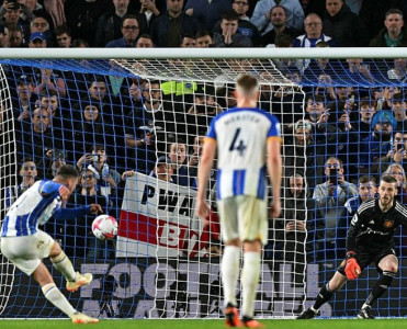 Mançester Yunayted səfərdə xalsız qaldı