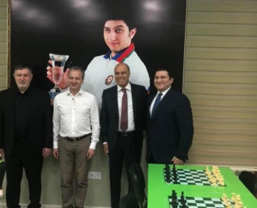 FIDE prezidenti Vüqar Həşimov Şahmat Akademiyasında olub