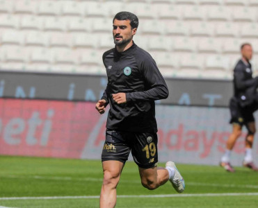 Mahir Emreli Konyaspor'da qalmaq istəyir