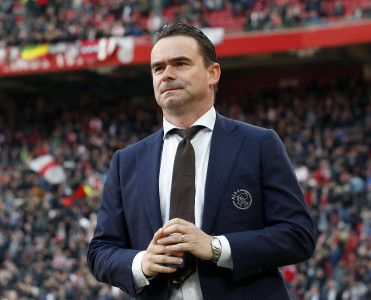 Əfsanəvi futbolçu ağır durumda - Ürəyi zəifləyib