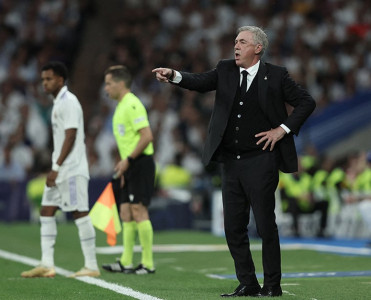 Karlo Ançelotti Aleks Ferqyusona çatdı