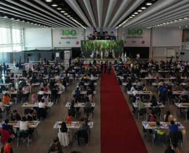 Şahmatçımız Məhəmməd Muradlı liderlər qrupunda