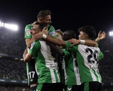 Betis'dən inamlı qələbə