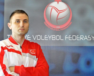 Qadın voleybolçulardan ibarət millimizə yeni təyinat