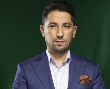 Tanınmış idman aparıcısı Ceyhun Rzayev evindən çıxarılır - SƏBƏB