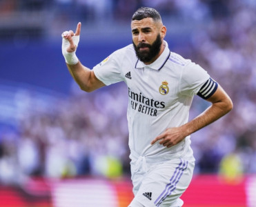 Benzema karyerasında ilk dəfə bunu bacardı