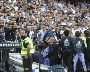 “Valensiya”nın 3 azarkeşi həbs edildi