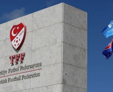 Türkiyə klubunun sabiq prezidenti oyun alqı-satqısına görə futboldan uzaqlaşdırıldı