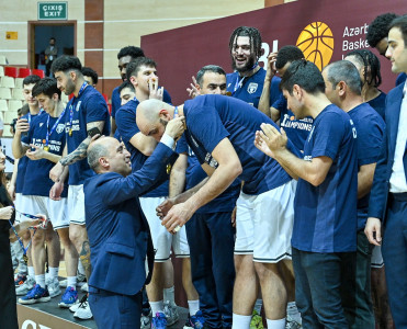 Əmrullayev: "12 komandadan ibarət çempionat ola bilər"