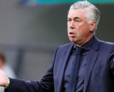 Ançelotti “Real”da davam edəcək