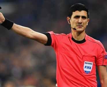 Mövsümün ən çox oyun idarə edən hakimləri