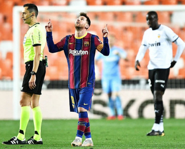 Messi “Barselona”ya qayıdır